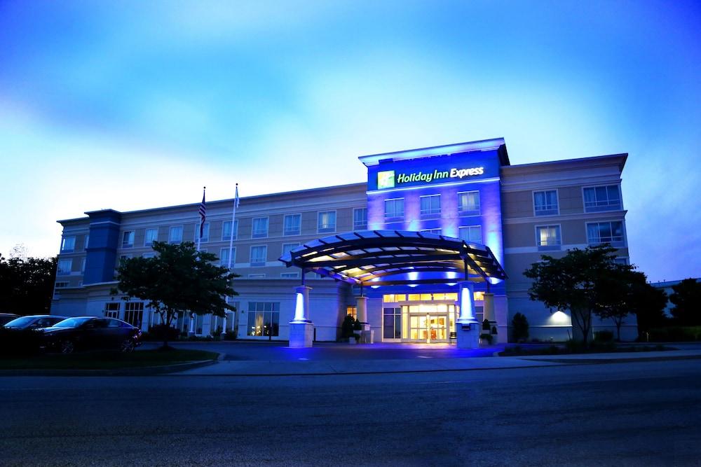 Holiday Inn Express Georgetown By Ihg Exterior photo