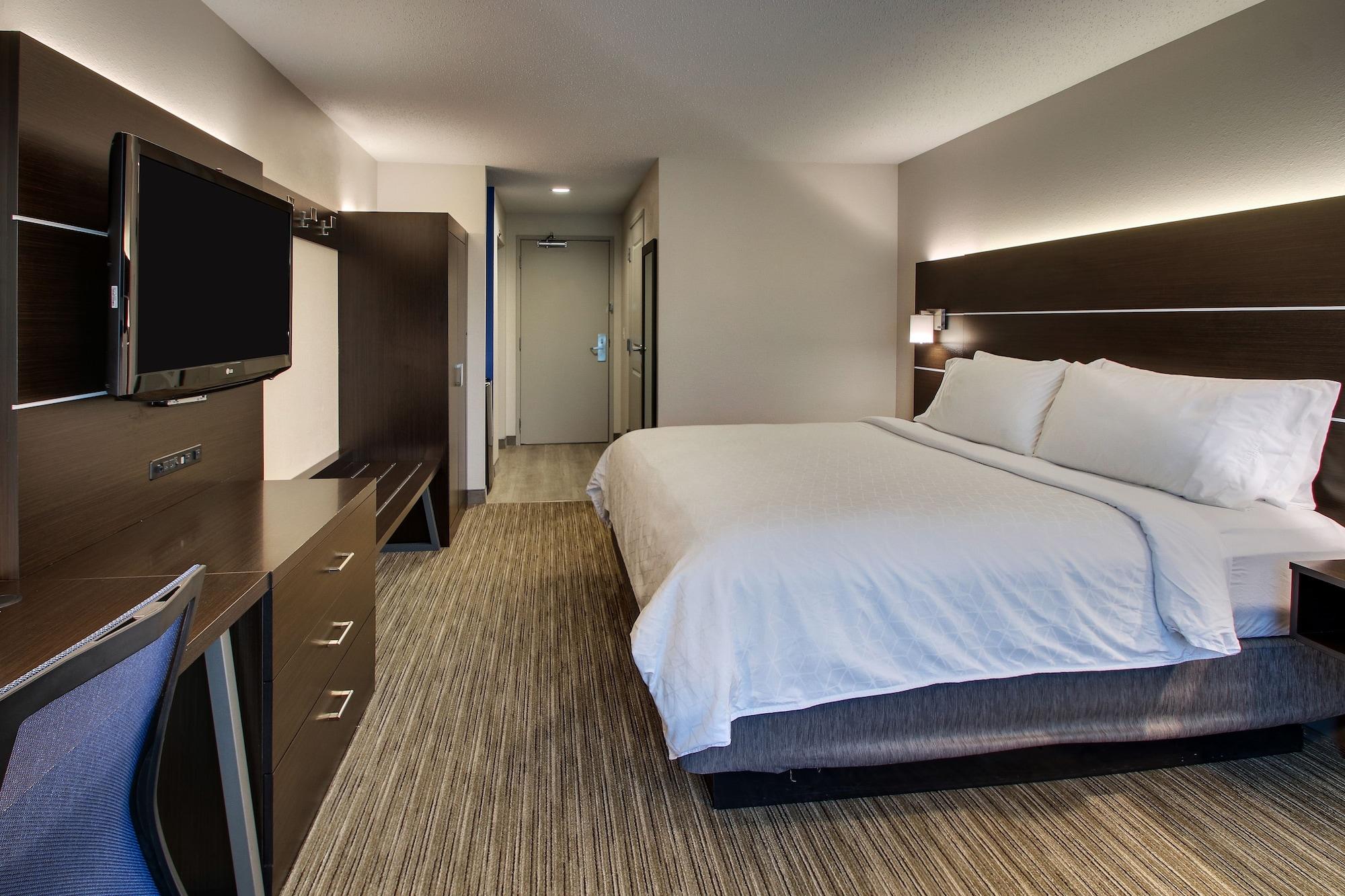 Holiday Inn Express Georgetown By Ihg Exterior photo