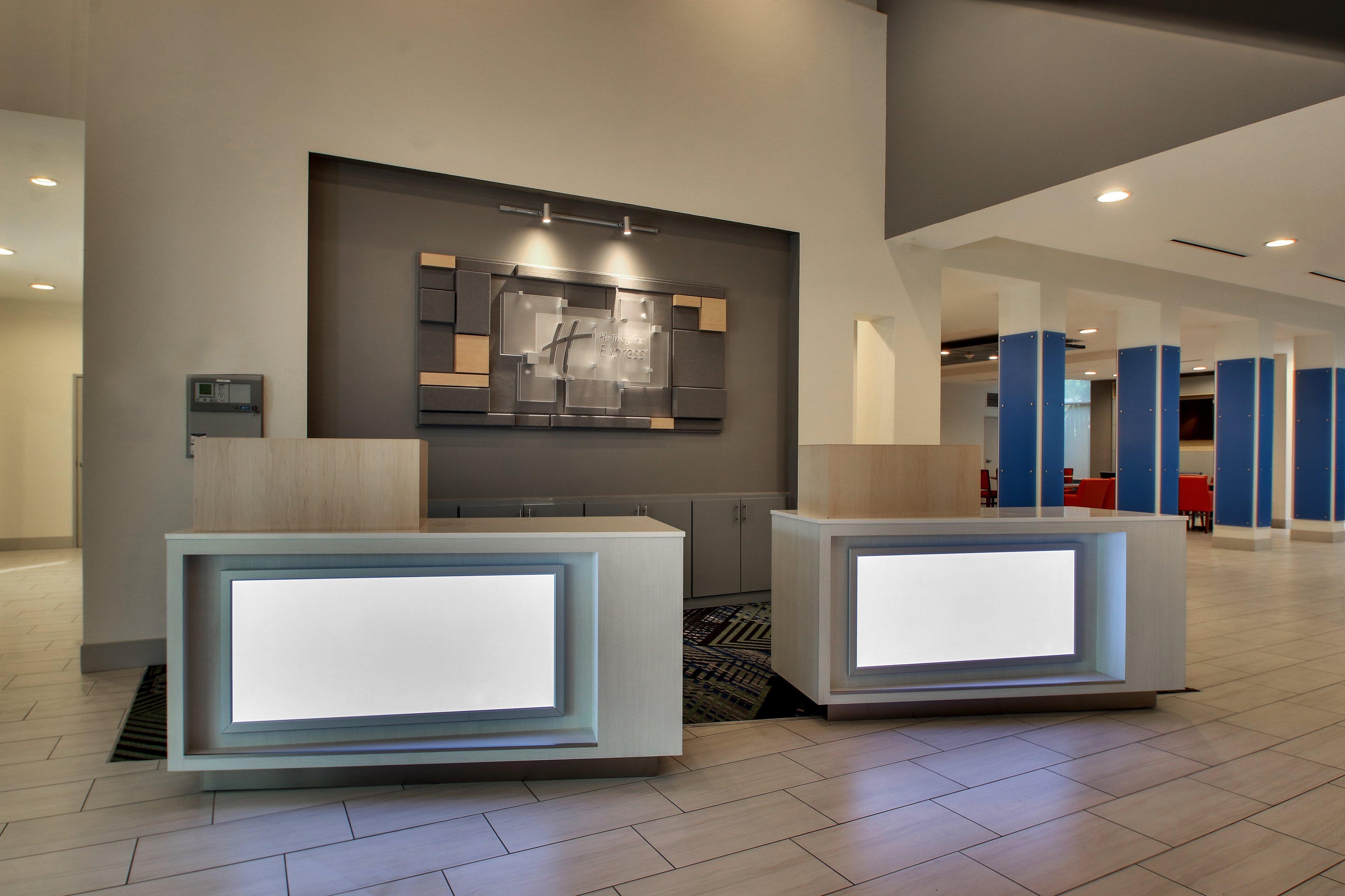 Holiday Inn Express Georgetown By Ihg Exterior photo