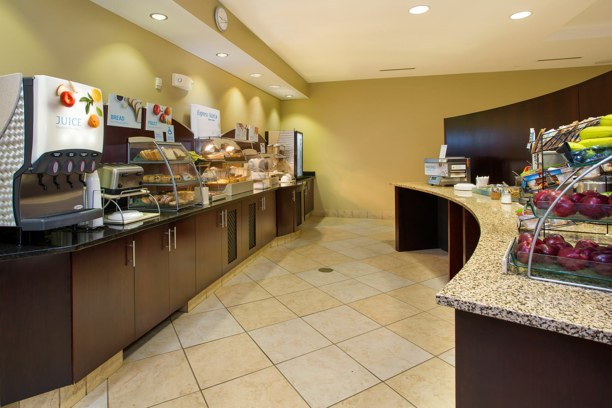 Holiday Inn Express Georgetown By Ihg Exterior photo